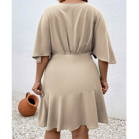Plus solid Batwing Sleeve Ruffle Hem Mini Dress - Picture 3 of 10